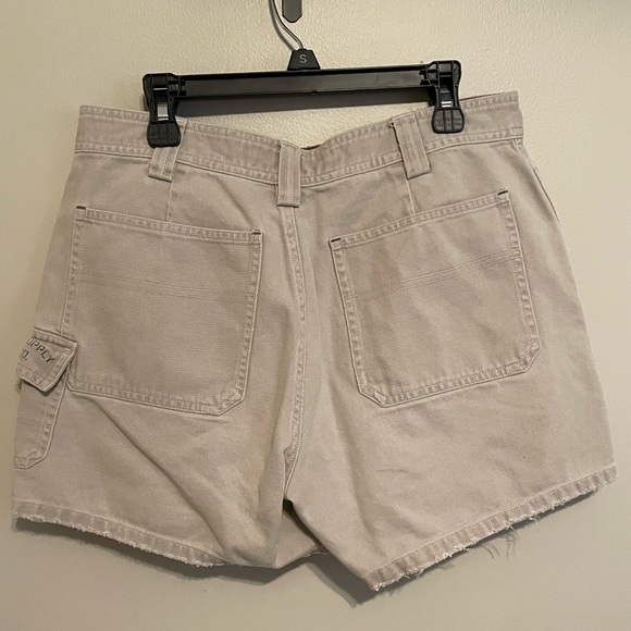 American Eagle outfitters double pocket khaki cargo shorts - Picture 2 of 6